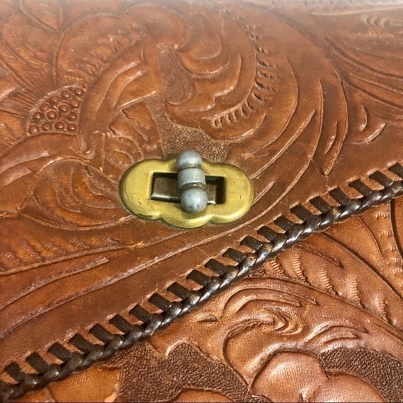 Vintage leather small shoulder bag - Picture 5 of 13